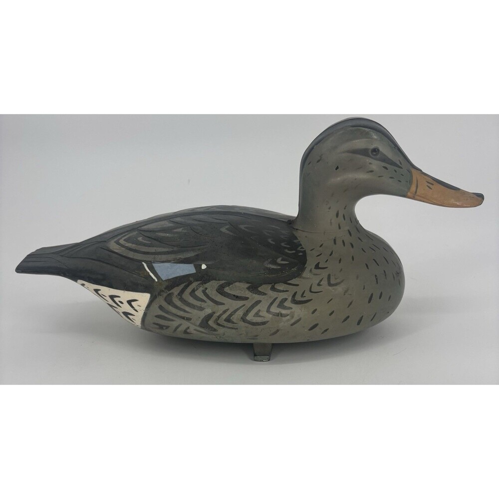 Vintage D-9 Victor Duck Decoy Mallard Hen 1967 Woodstream USA Plastic 15"